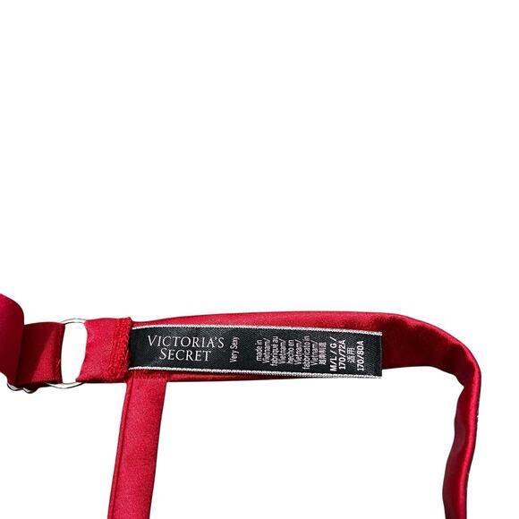 Victoria's Secret M/L Red Satin Rhinestone Adjustable Lingerie Garter Belt - Picture 4 of 6